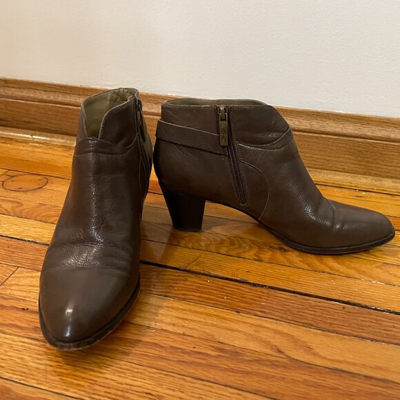 Heeled Ankle Boots. Leather, made in Italy. EU 42, US 11 - Picture 4 of 9